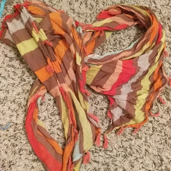 Patterned Scarves - Picture 3 of 4